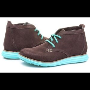 Skechers Chummy shoes size 7.5